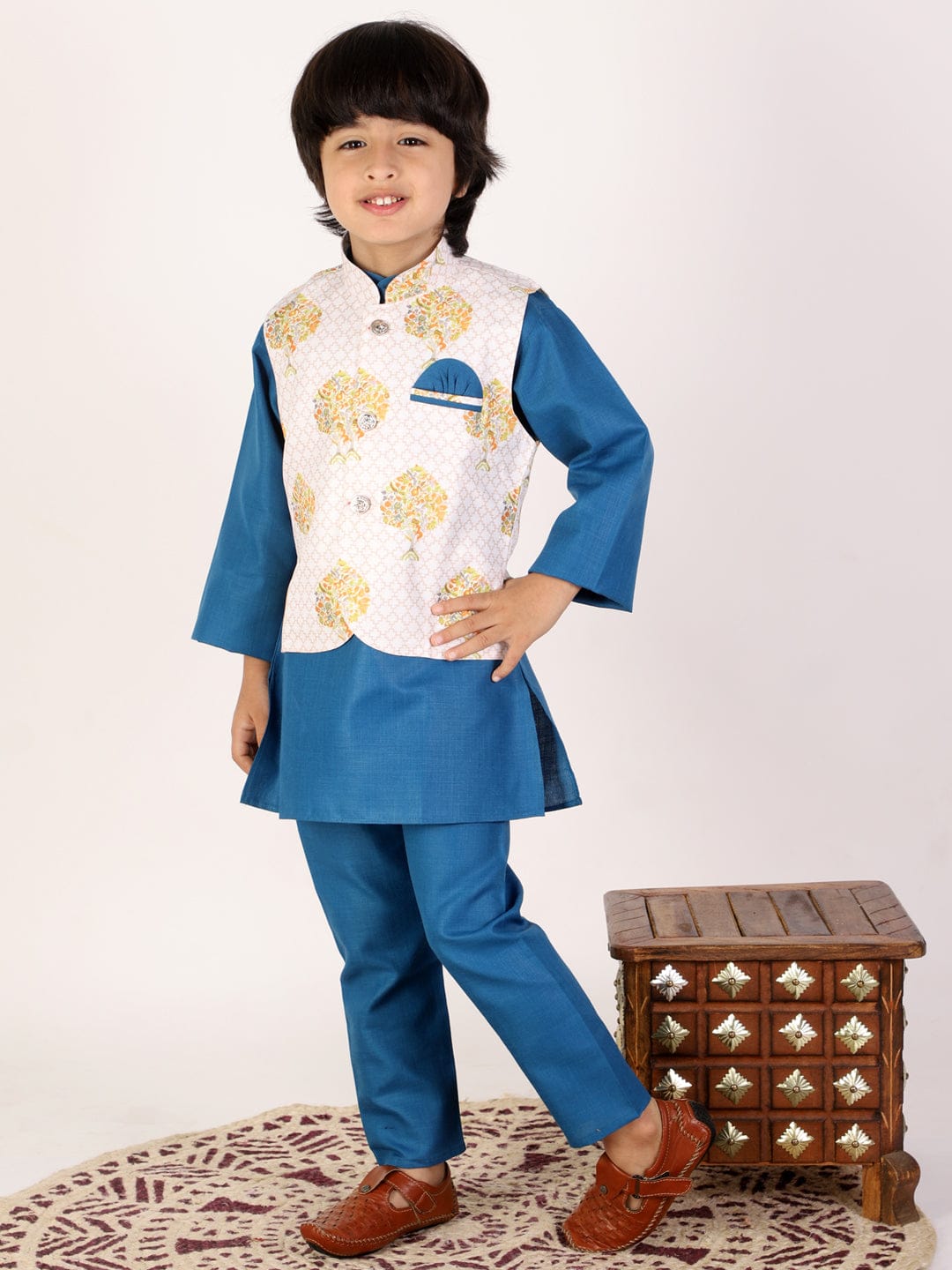 Boys Solid Color Kurta Pyjama With Printed Fancy White Base Jacket(Blue)